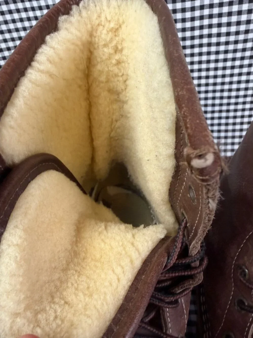L.L. Bean 10” Shearling Lined Duck Boots Women’s 9 Brown Leather Rubber Hunting